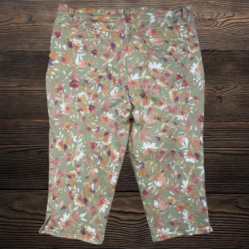 Gloria Vanderbilt Amanda 16W Capri Pants Green Floral Stretch Crop Jeans Womens - Picture 2 of 10